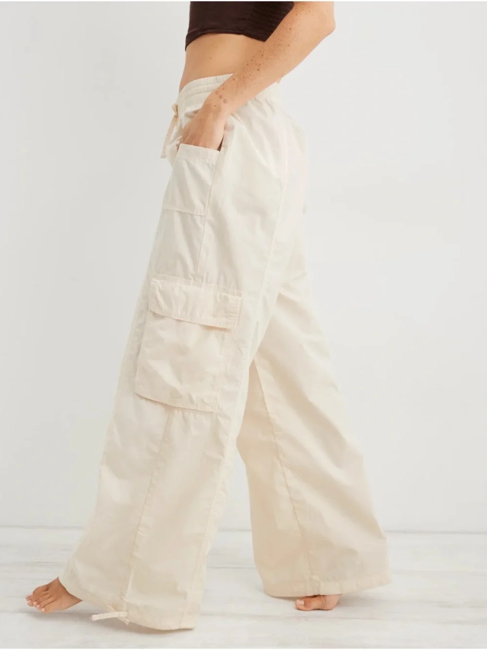 aerie Cream Wide-Leg Cargo Pants with Drawstring Waist - Picture 2 of 16